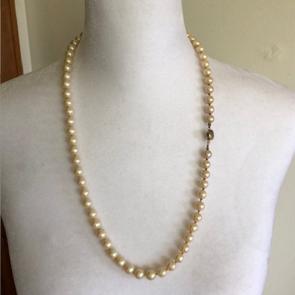 VINTAGE Pearl Costume Necklace Approx 24" Long